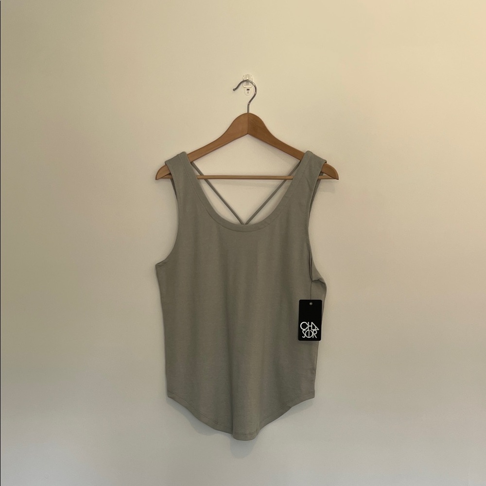 nwt chaser casual ribbed tank with crisscross detail, size large